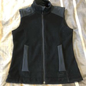 REI Vest Size XS